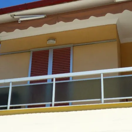 Appartement Leo's Modon